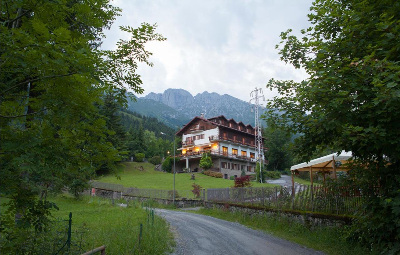 Albergo Ristorante Scanapa Castione della Presolana Kültér fotó