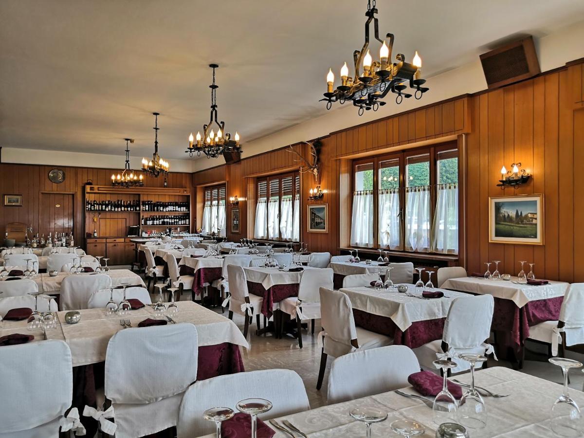 Albergo Ristorante Scanapa Castione della Presolana Kültér fotó