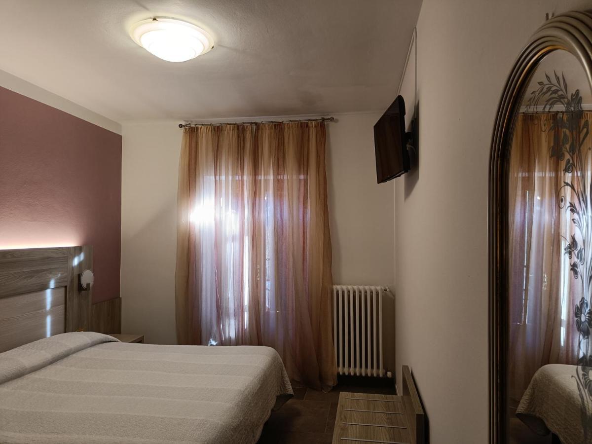 Albergo Ristorante Scanapa Castione della Presolana Kültér fotó